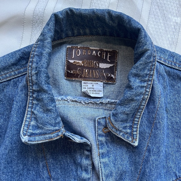 Vintage Jordache Oversized Denim Trucker Jacket Women’s Small Blue Button Down - Picture 12 of 12